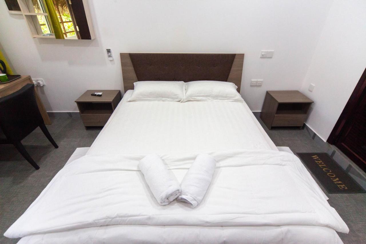 Dhangethi Inn Екстериор снимка