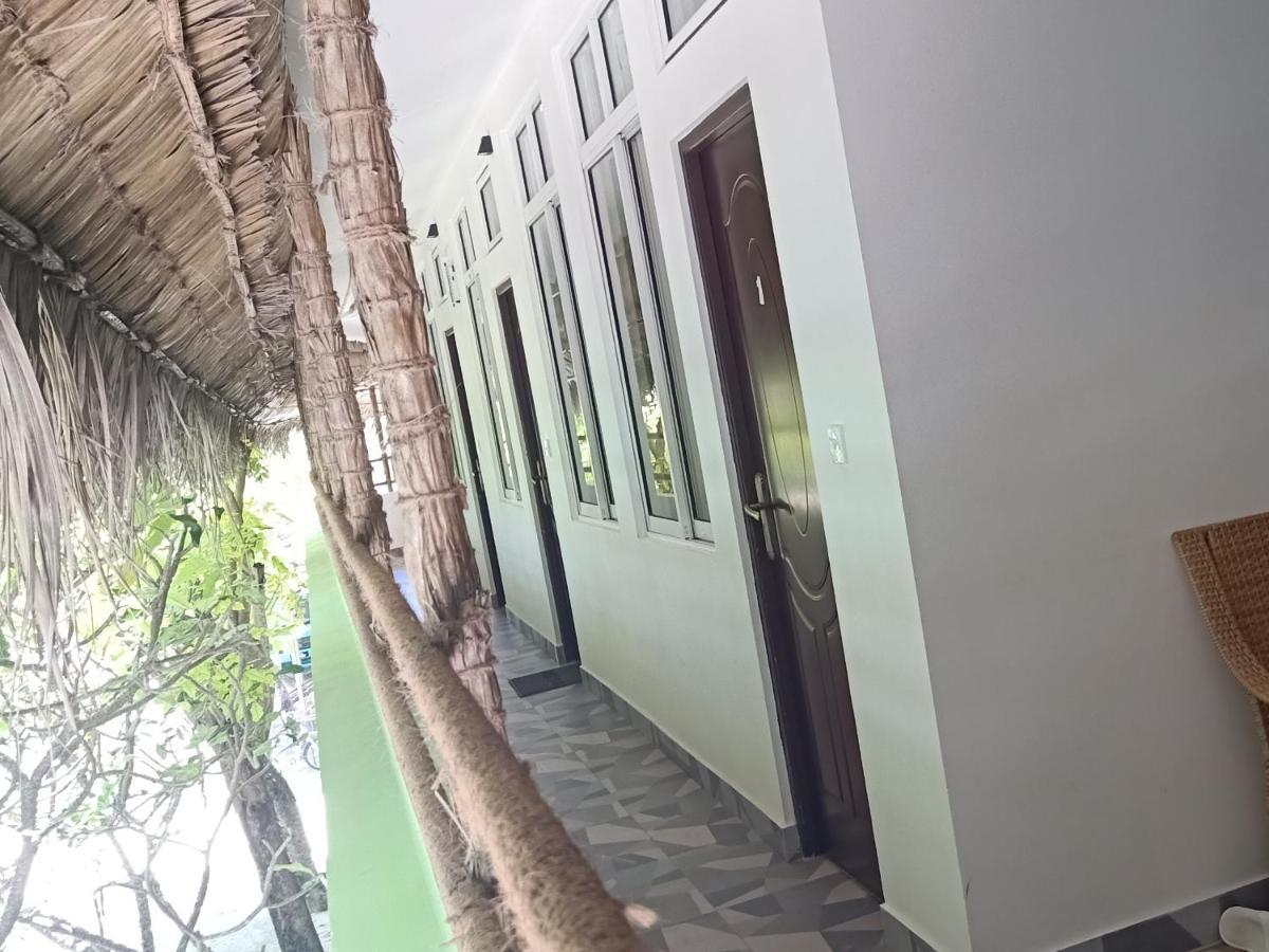 Dhangethi Inn Екстериор снимка