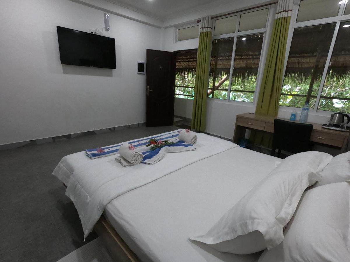 Dhangethi Inn Екстериор снимка